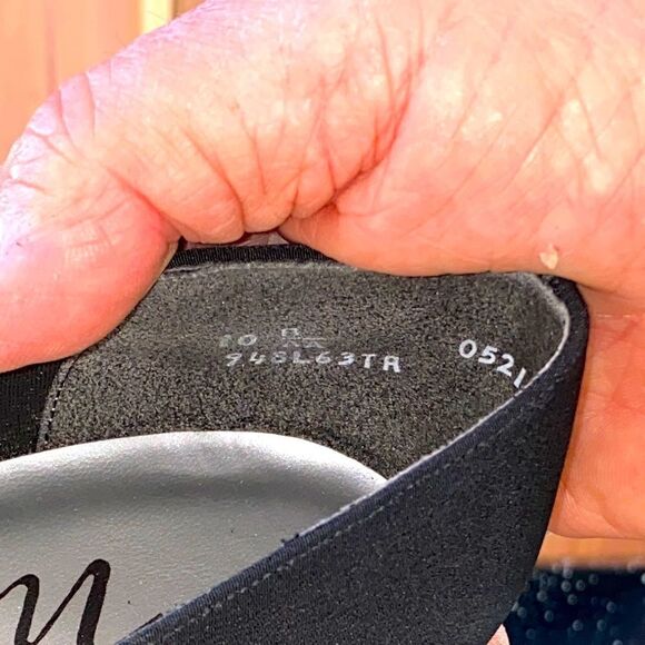 Ladies size 10 black peau de soie heels by Life Stride NIOB - Picture 9 of 10